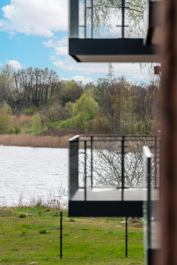 Stara Cegielnia Lake View Apartment By Renters Prestige Poznan Bagian luar foto